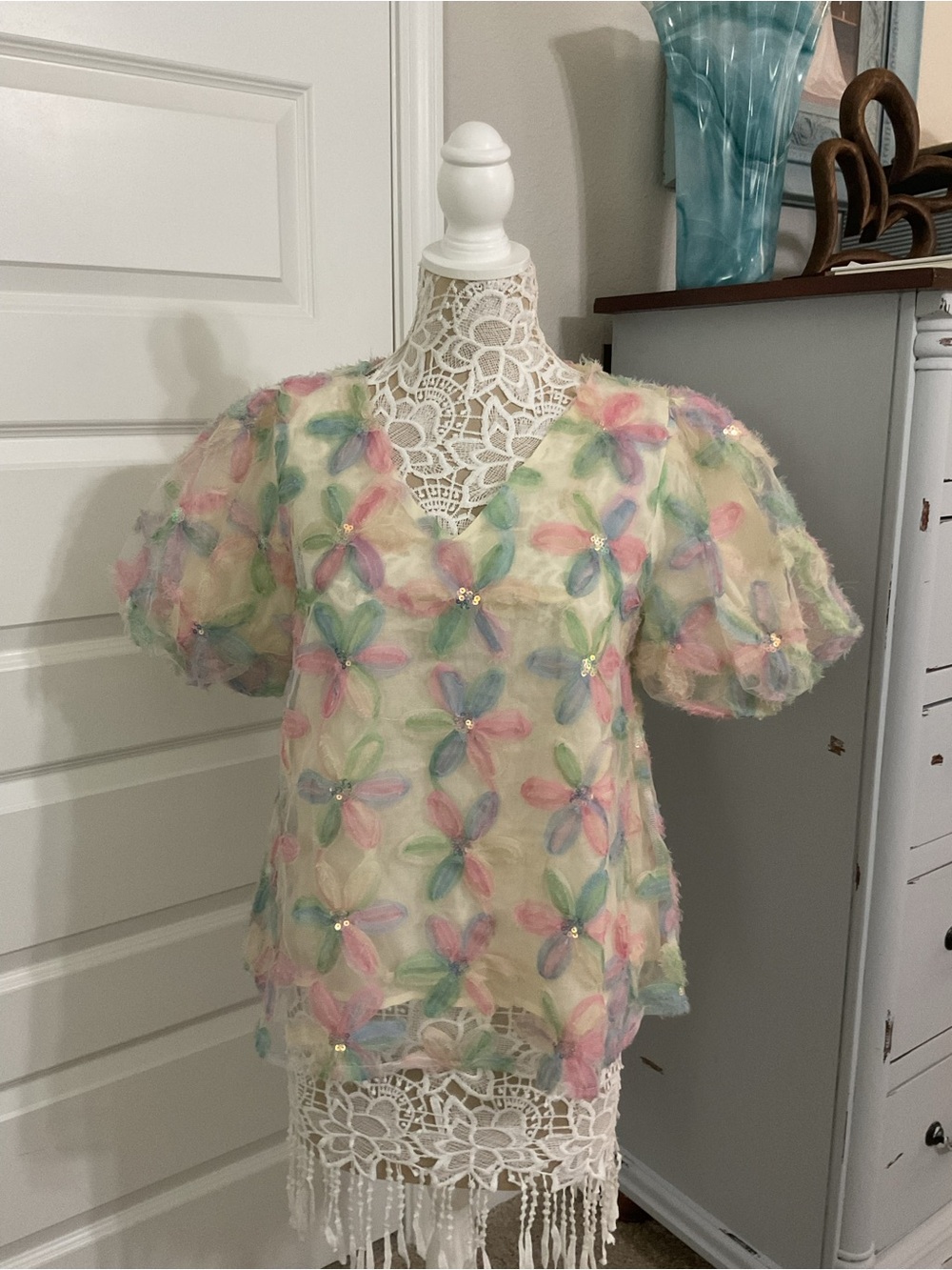 Umgee Mixed Floral Sequin Puff Sleeve Blouse Medium NWT